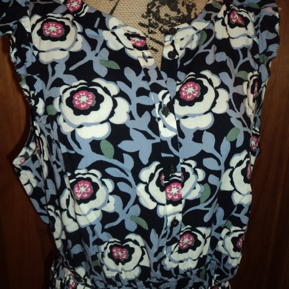 Dress - Picture 2 of 5